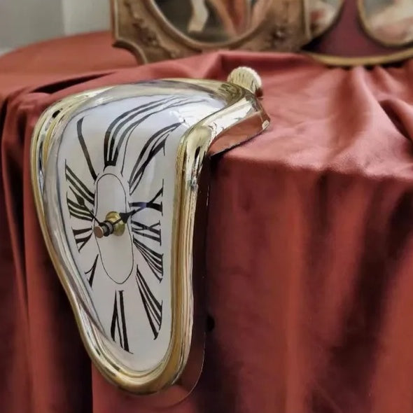 Melting Time Clock - view 8