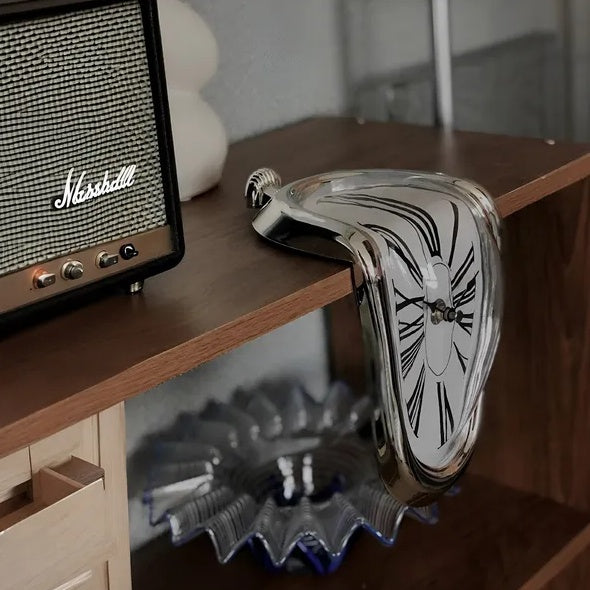 Melting Time Clock - view 10
